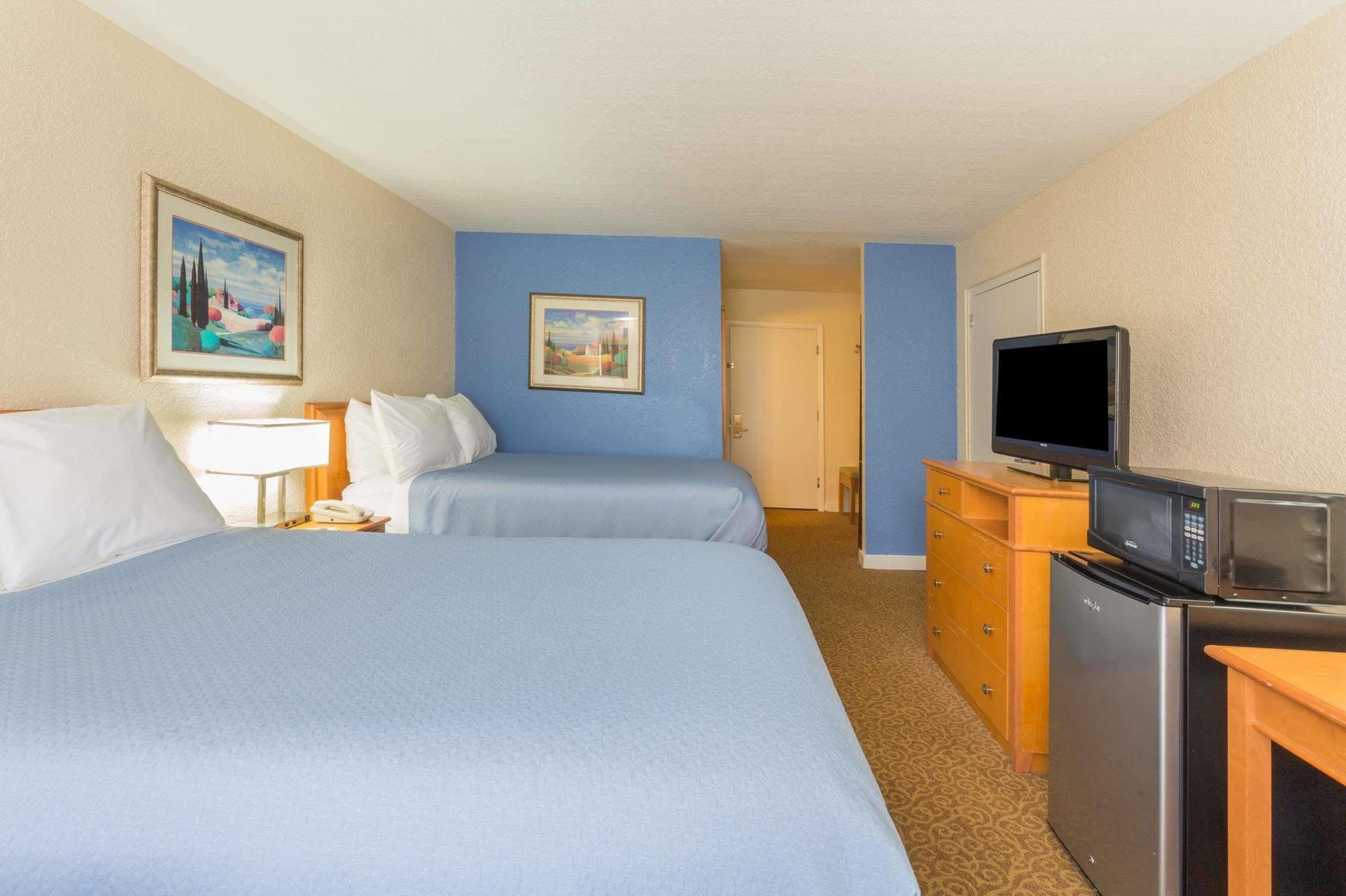 Days Inn By Wyndham Neptune Beach Jacksonville Beach Dış mekan fotoğraf