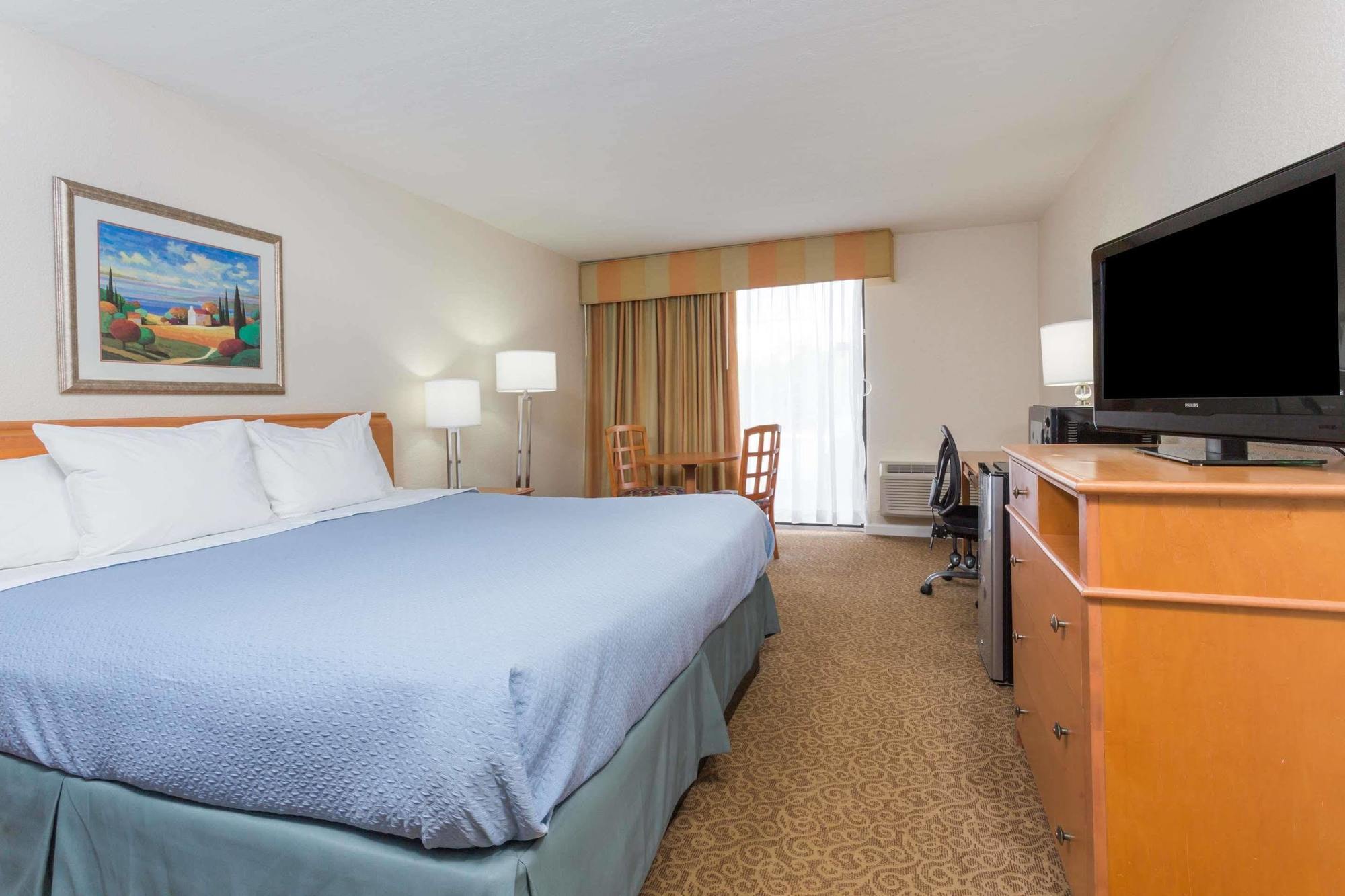 Days Inn By Wyndham Neptune Beach Jacksonville Beach Dış mekan fotoğraf
