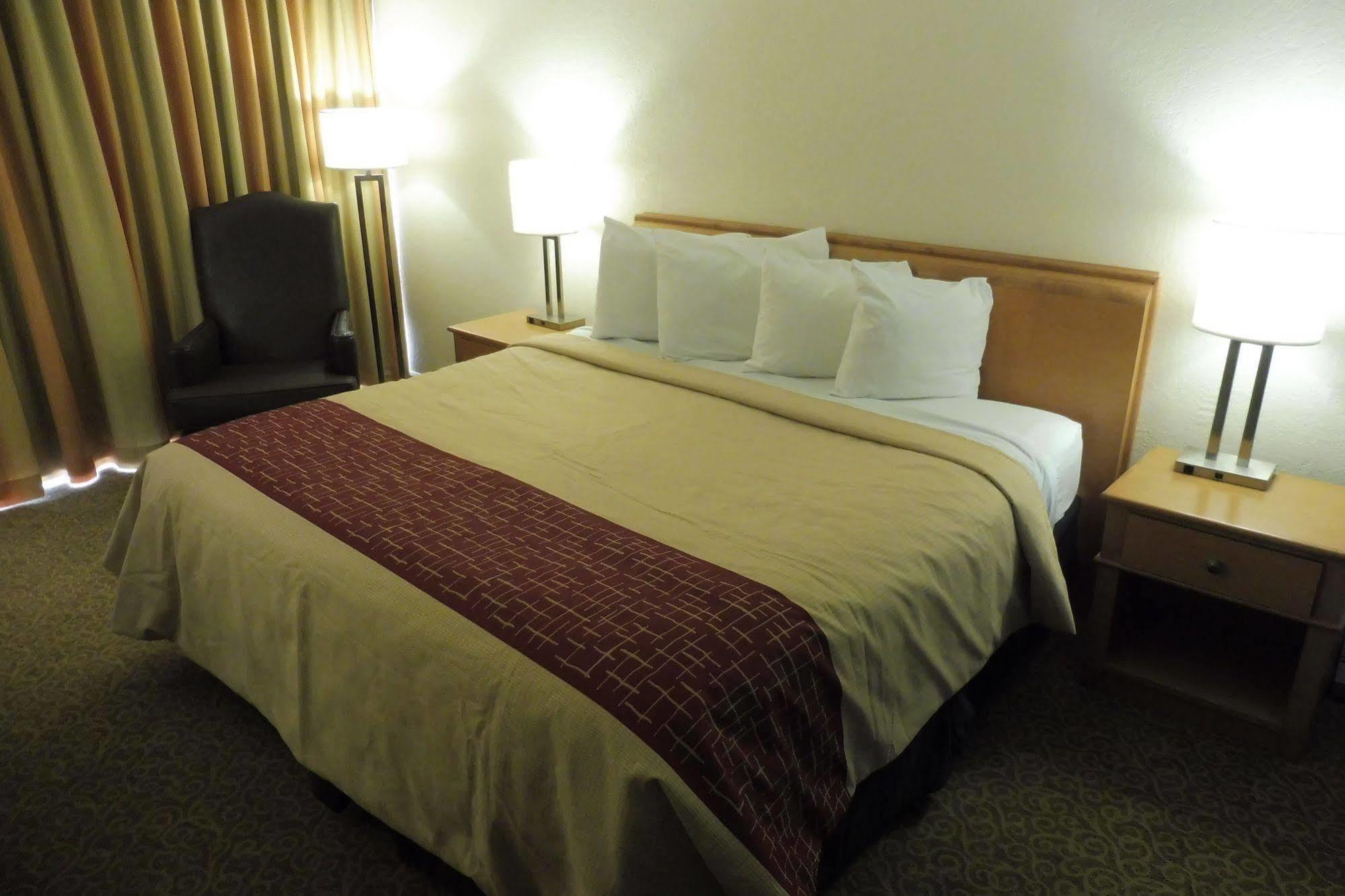 Days Inn By Wyndham Neptune Beach Jacksonville Beach Dış mekan fotoğraf